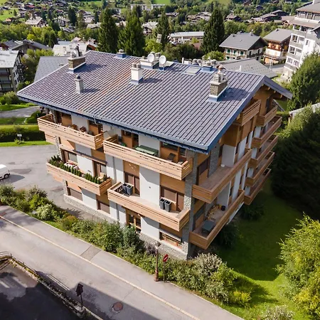 Spacious 4br 10p Center *