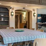 Apartment Spacious 4br 10p Center