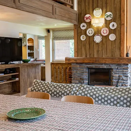 Apartmán Spacious 4br 10p Center *