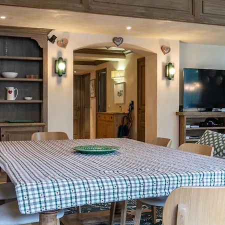 Appartement Spacious 4br 10p Center