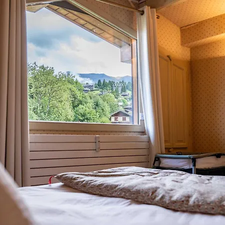 Spacious 4br 10p Center