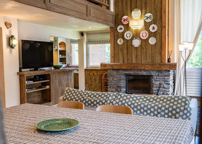 Διαμέρισμα Spacious 4br 10p Center *