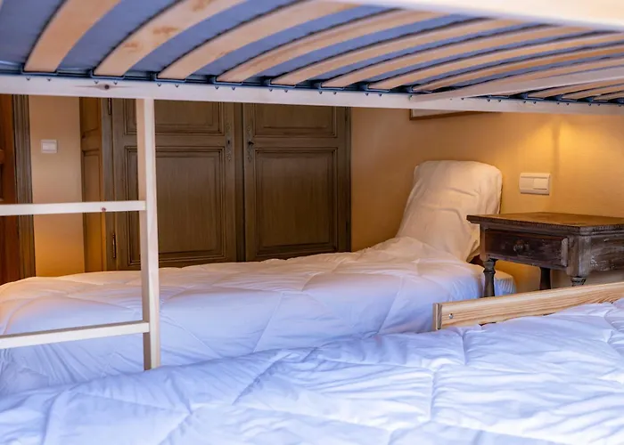 Διαμέρισμα Spacious 4br 10p Center