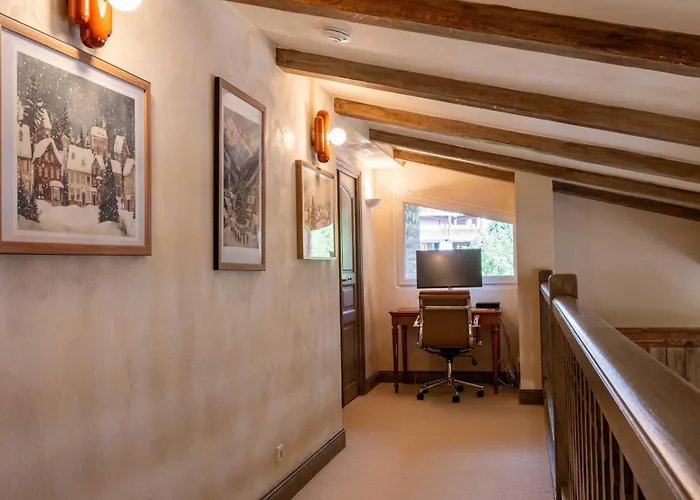 Διαμέρισμα Spacious 4br 10p Center