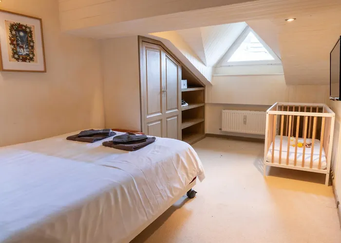 Spacious 4br 10p Center Διαμέρισμα