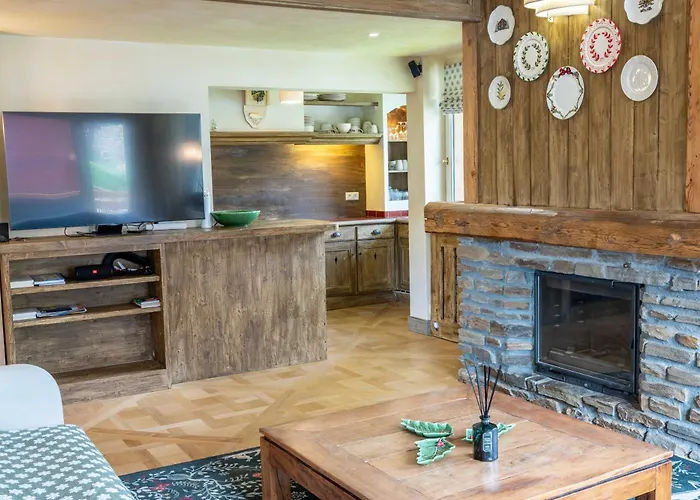 Διαμέρισμα Spacious 4br 10p Center