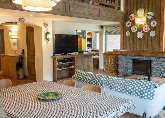 Spacious 4br 10p Center Megève