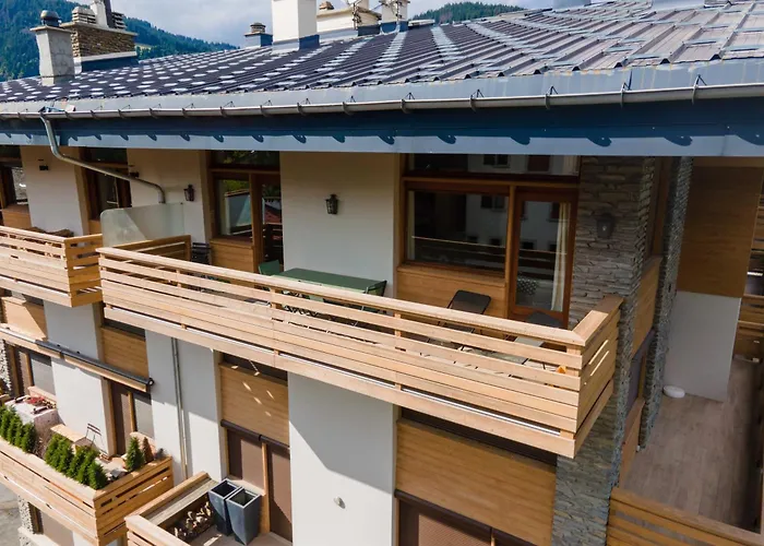 Spacious 4br 10p Center Διαμέρισμα *