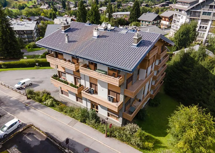 Spacious 4br 10p Center *